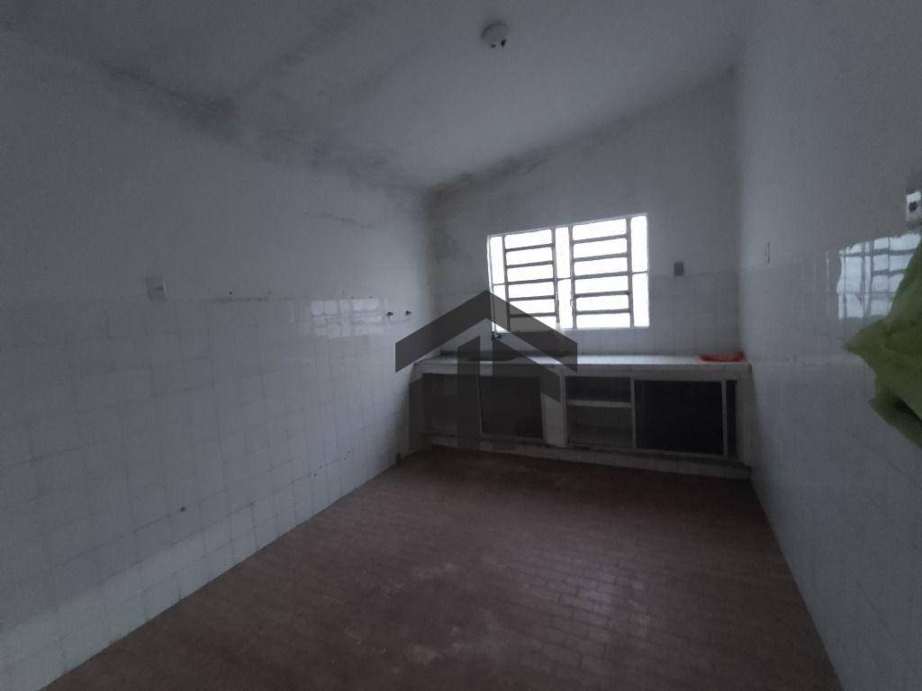 Casa à venda com 5 quartos, 225m² - Foto 6