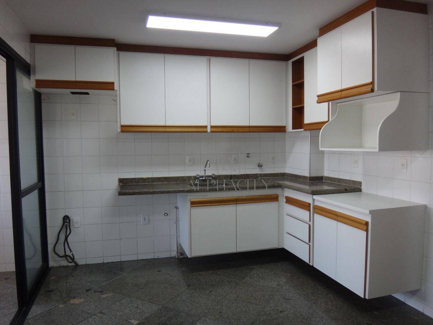 Apartamento para alugar com 3 quartos, 164m² - Foto 7