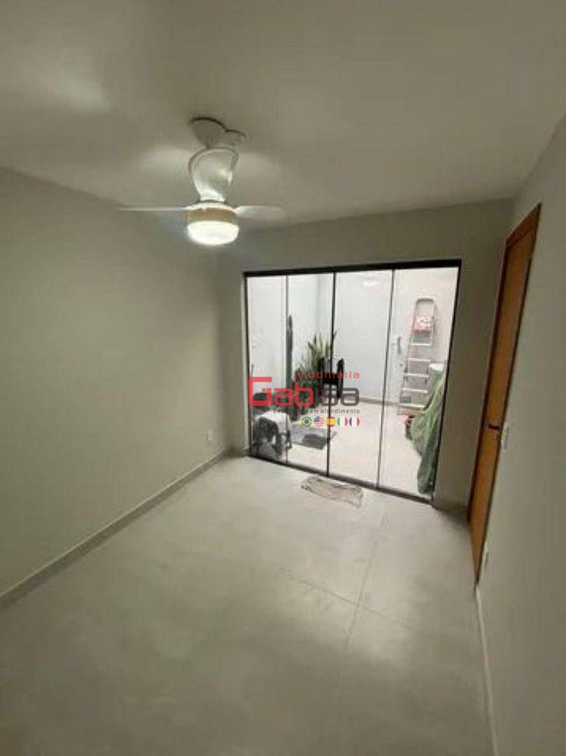 Casa à venda com 3 quartos, 150m² - Foto 4