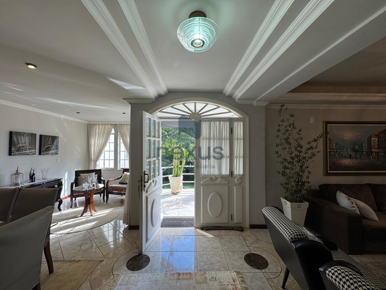 Casa à venda com 3 quartos, 400m² - Foto 3