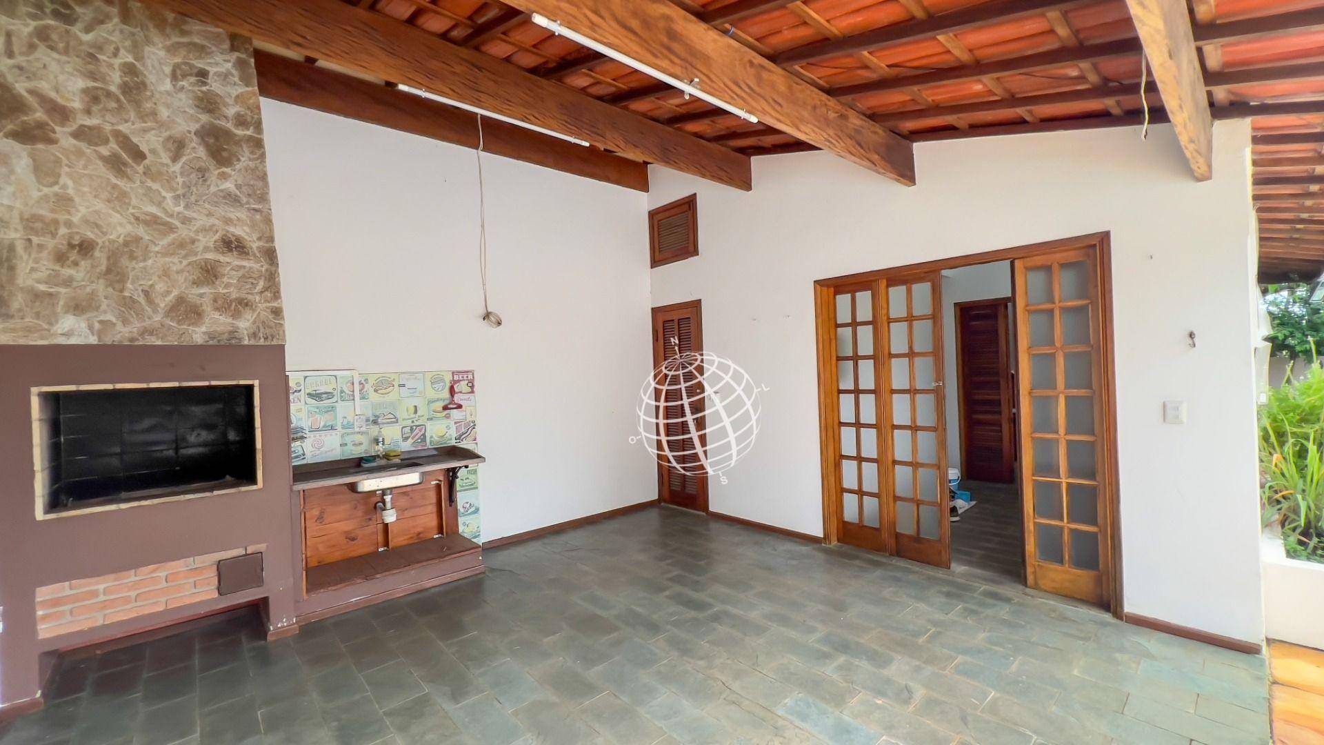 Casa à venda com 3 quartos, 302m² - Foto 45