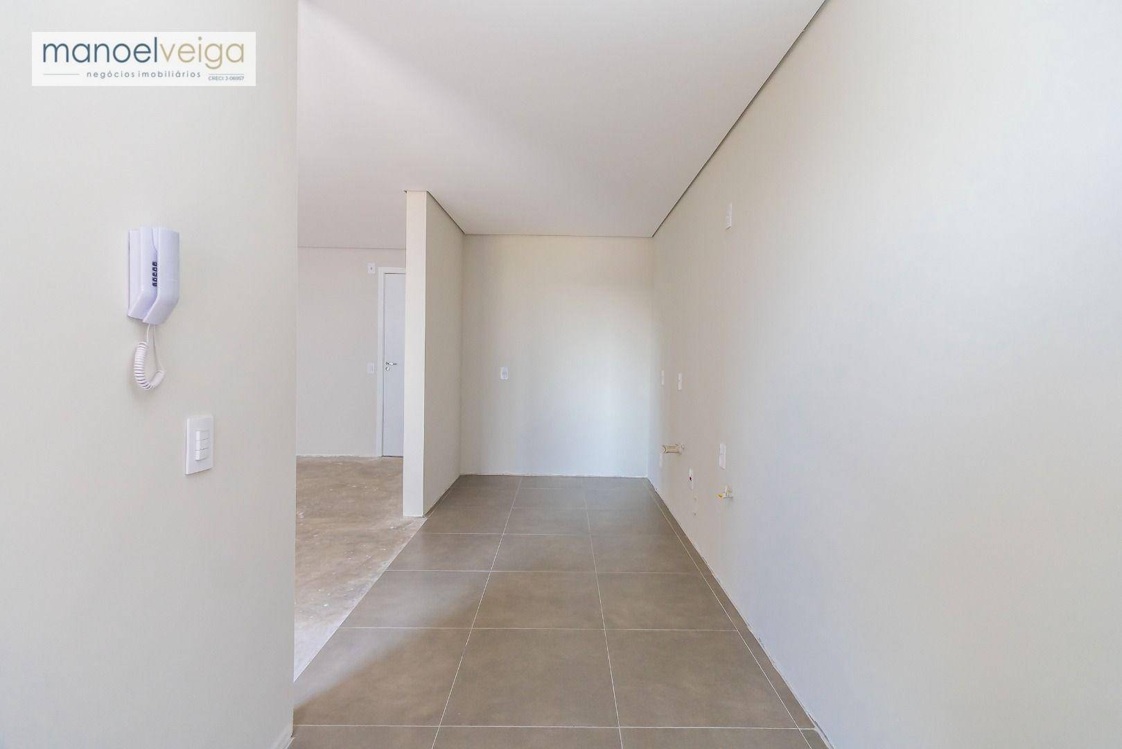 Apartamento à venda com 2 quartos, 70m² - Foto 12