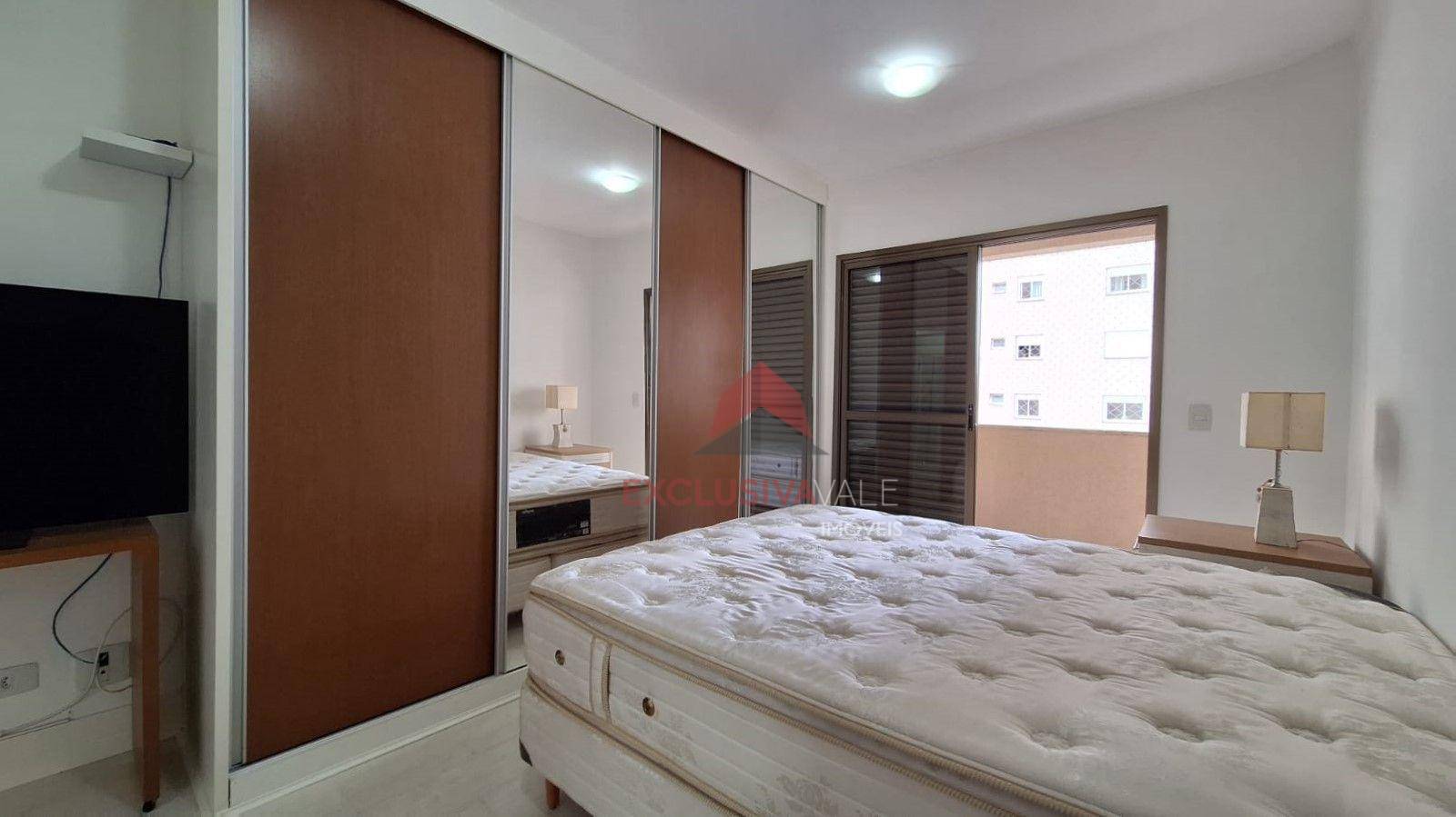 Apartamento à venda com 4 quartos, 220m² - Foto 43