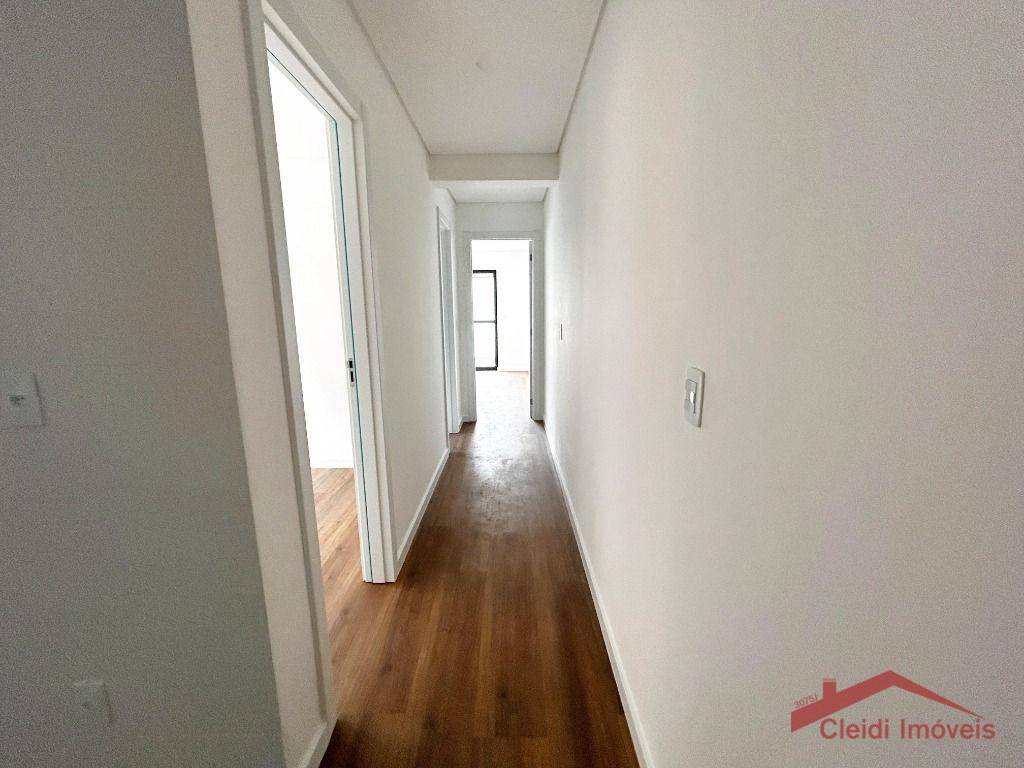 Apartamento à venda com 2 quartos, 58m² - Foto 4