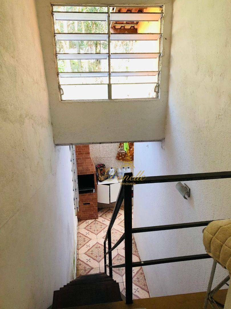 Casa de Condomínio à venda com 3 quartos, 203m² - Foto 30