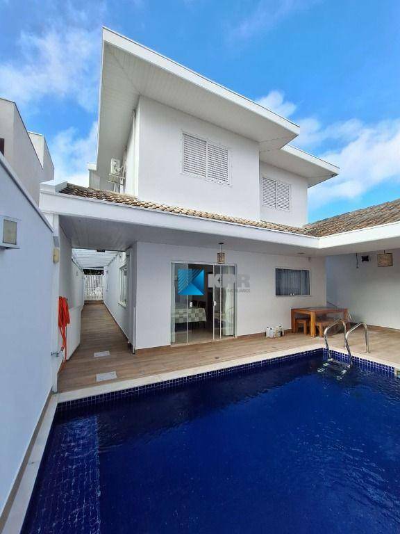 Casa de Condomínio para alugar com 4 quartos, 245m² - Foto 16