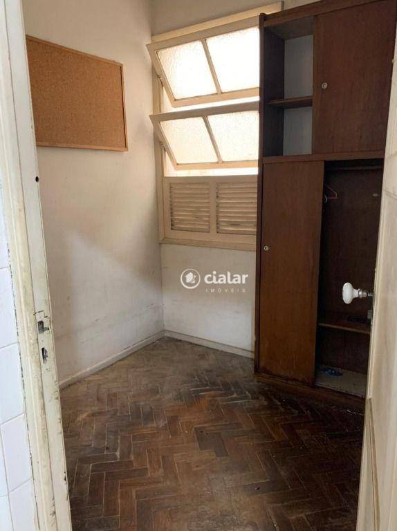 Apartamento à venda com 3 quartos, 173m² - Foto 10