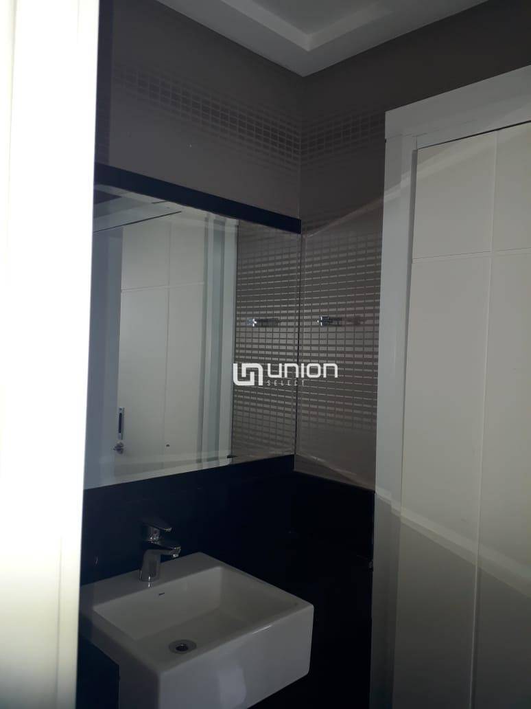 Apartamento à venda com 3 quartos, 206m² - Foto 17