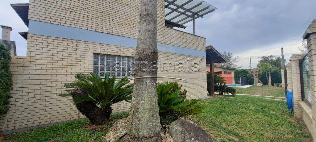 Casa à venda com 6 quartos, 378m² - Foto 2