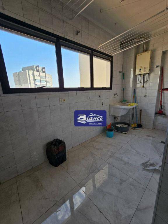 Apartamento à venda com 3 quartos, 130m² - Foto 12