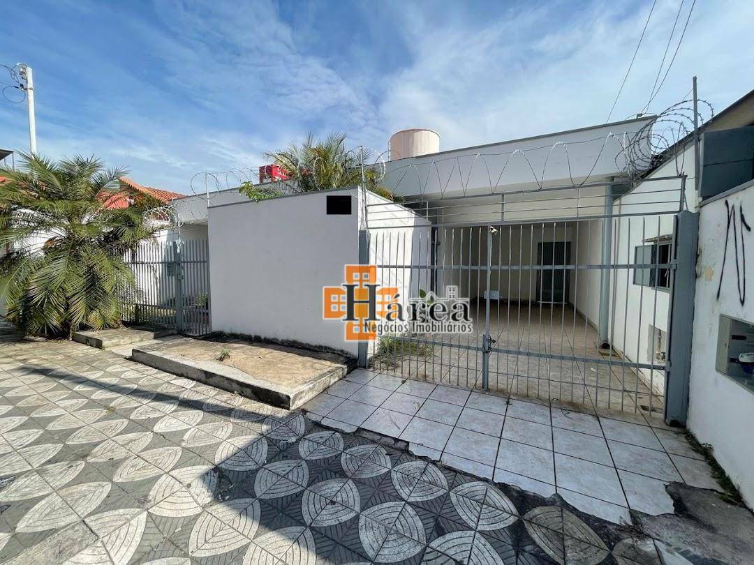 Casa à venda e aluguel, 220m² - Foto 1