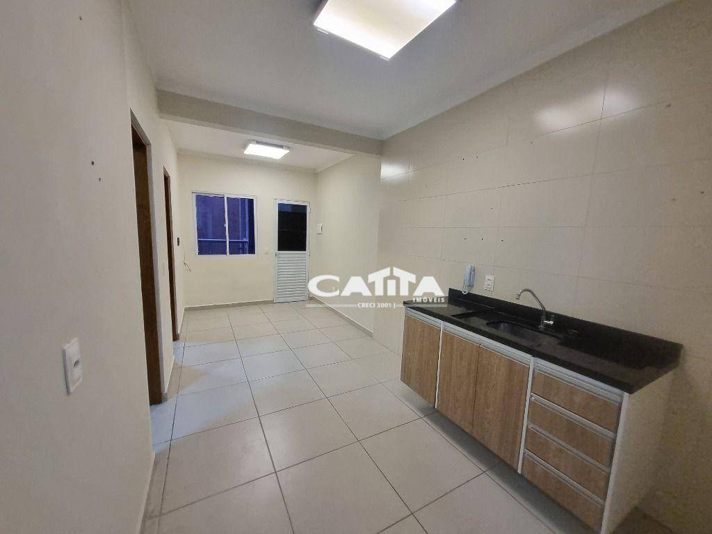 Apartamento para alugar com 2 quartos, 38m² - Foto 4