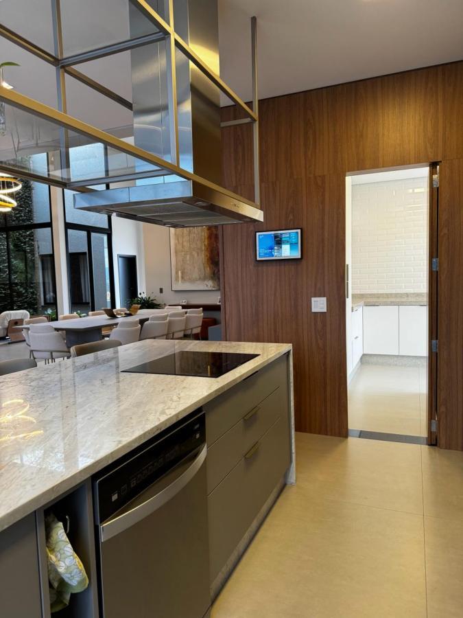 Casa de Condomínio à venda com 4 quartos, 440m² - Foto 22