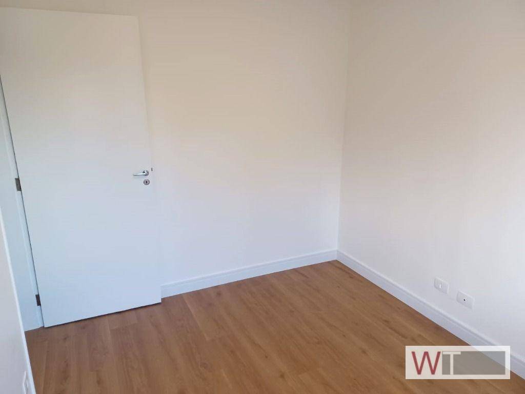 Apartamento para alugar com 3 quartos, 97m² - Foto 8