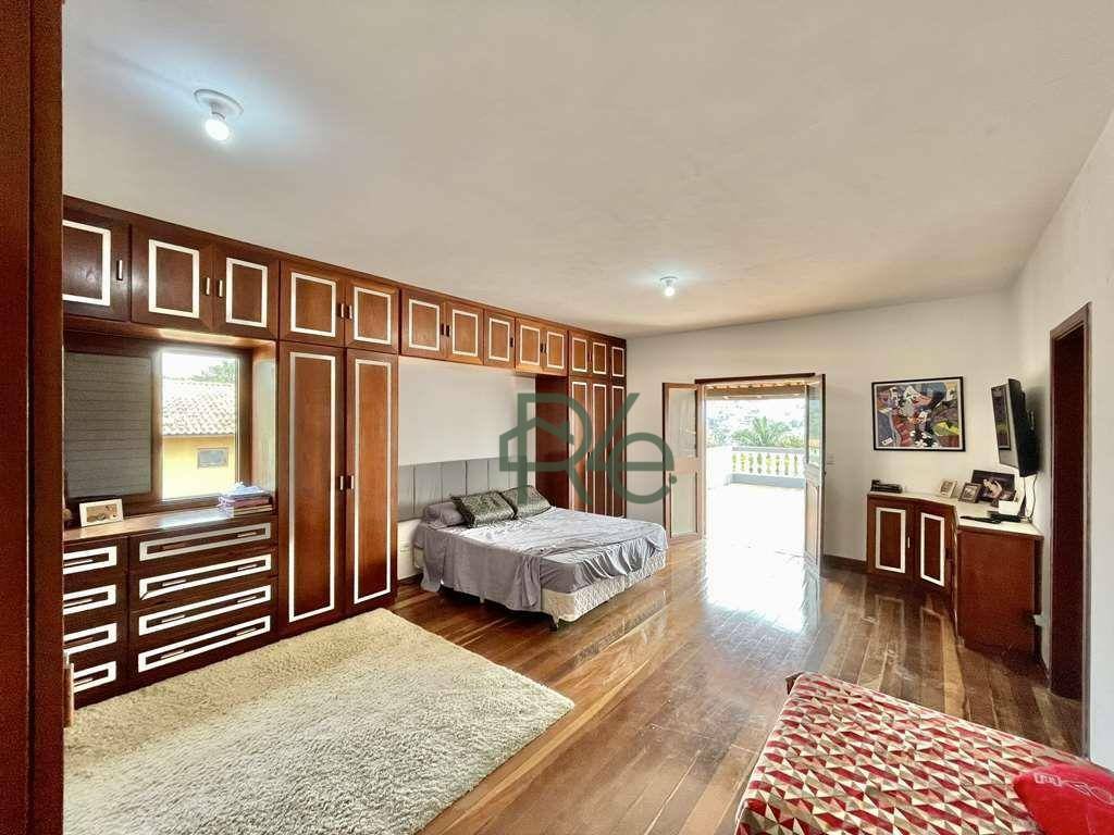 Casa de Condomínio à venda com 4 quartos, 350m² - Foto 25