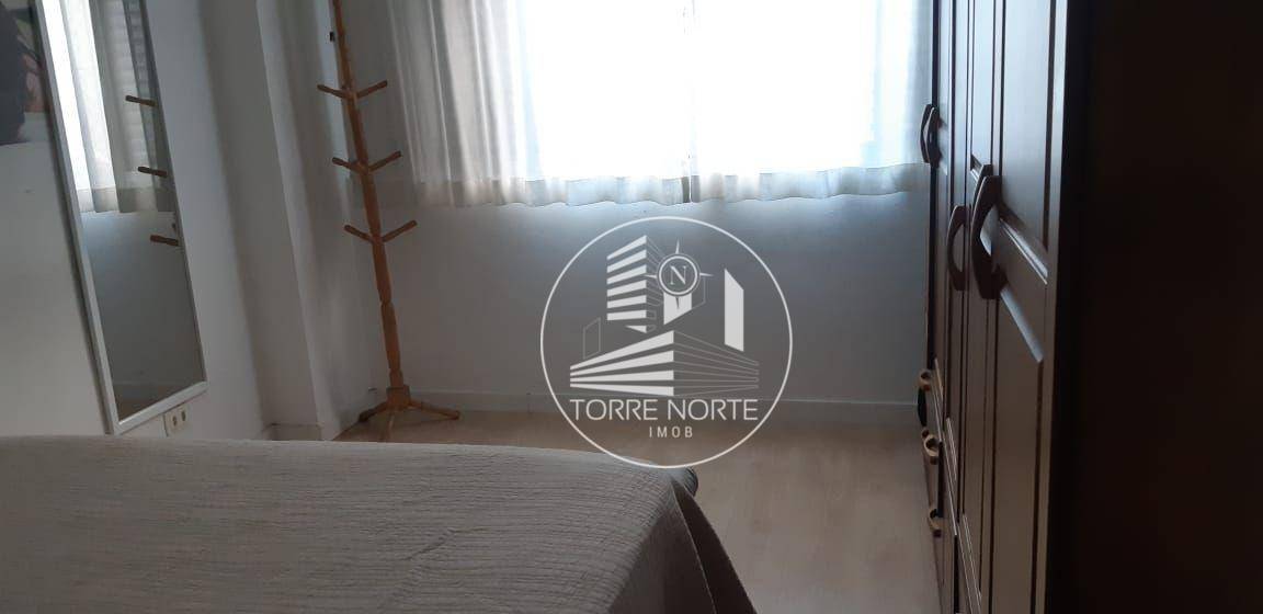 Apartamento à venda com 2 quartos, 70m² - Foto 11