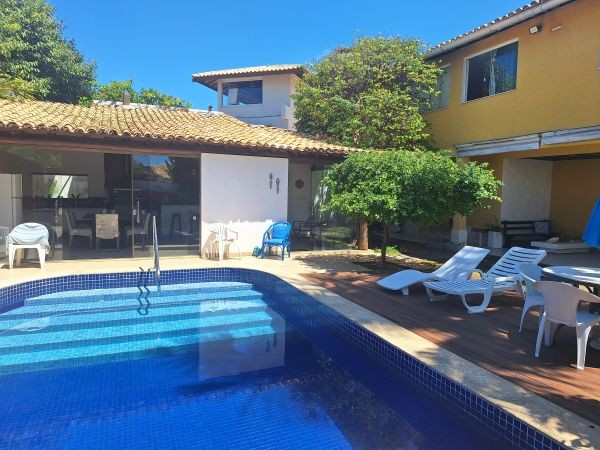 Casa para alugar com 6 quartos, 400m² - Foto 6