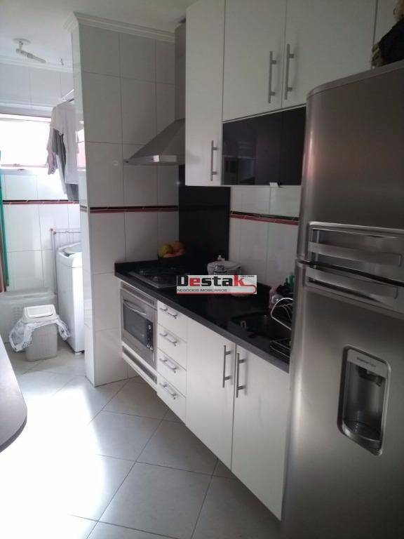 Apartamento à venda com 2 quartos, 56m² - Foto 14