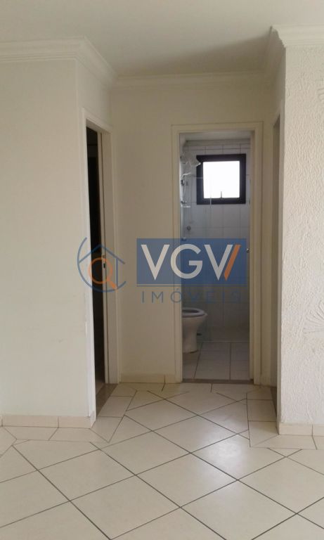 Apartamento à venda e aluguel com 2 quartos, 50m² - Foto 4