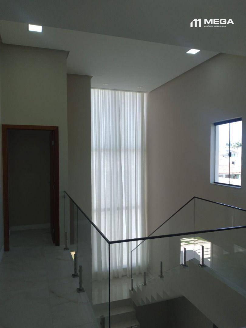 Casa à venda com 4 quartos, 198m² - Foto 3