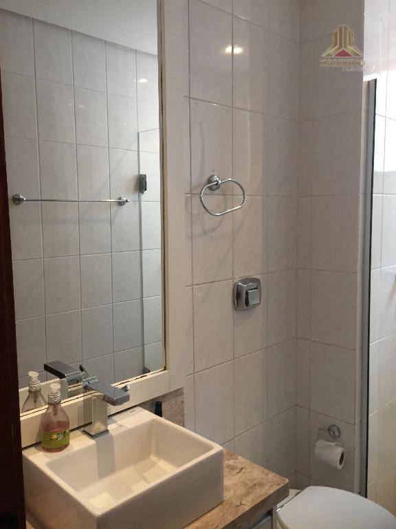 Apartamento à venda com 2 quartos, 75m² - Foto 23