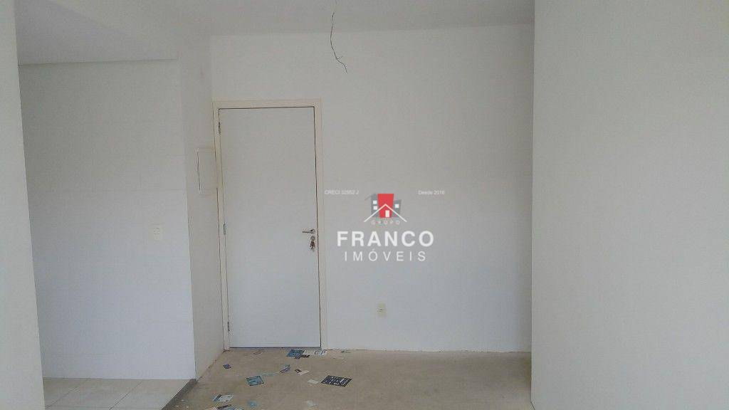 Apartamento à venda com 2 quartos, 47m² - Foto 3