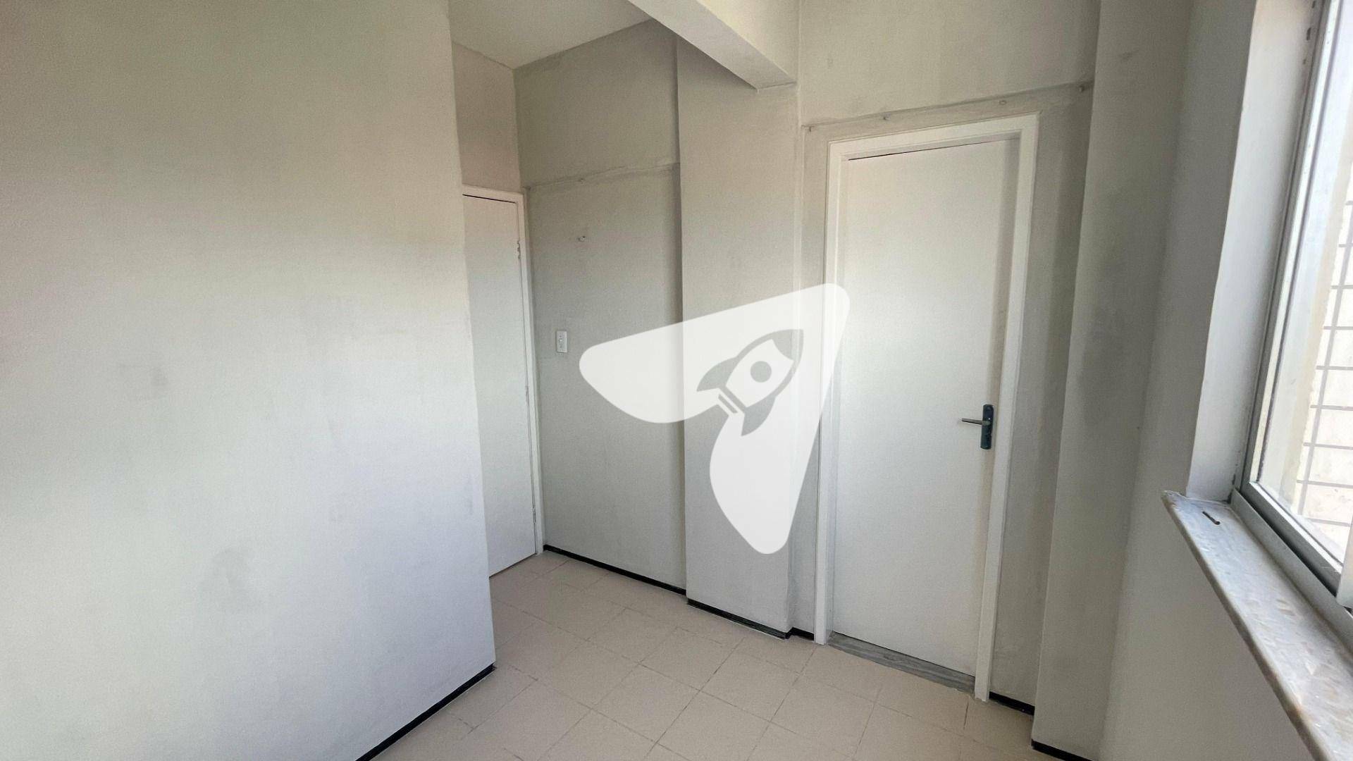 Apartamento à venda com 3 quartos, 80m² - Foto 3