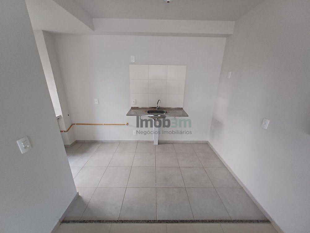 Apartamento à venda com 2 quartos, 44m² - Foto 3