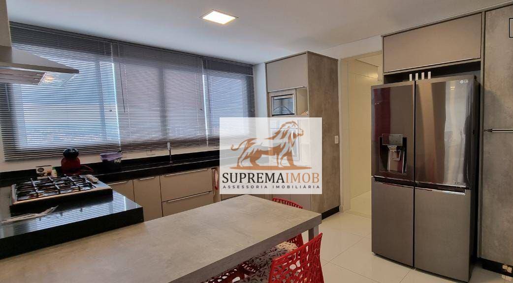 Apartamento à venda com 3 quartos, 220m² - Foto 14