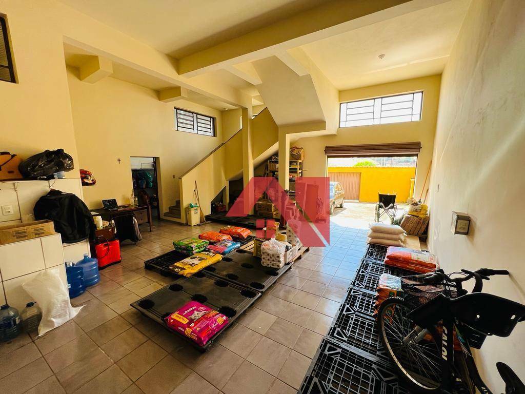 Sobrado à venda com 3 quartos, 435m² - Foto 11