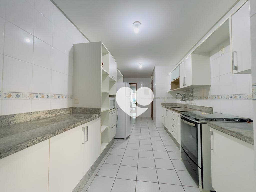 Apartamento à venda com 4 quartos, 250m² - Foto 18