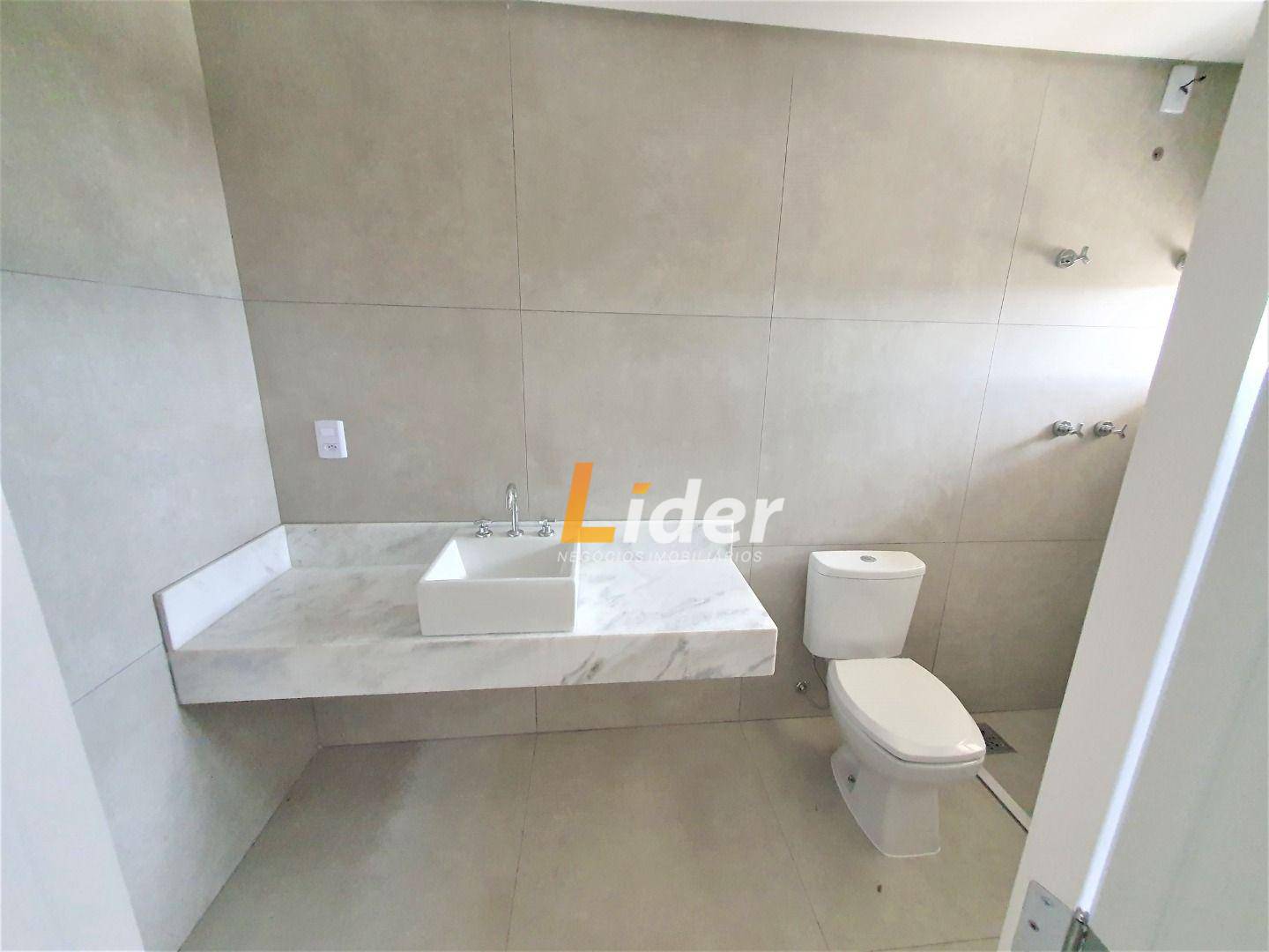 Casa de Condomínio à venda com 4 quartos, 320m² - Foto 10