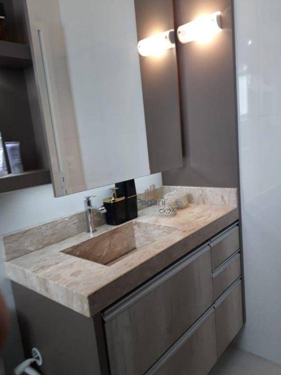 Casa à venda e aluguel com 3 quartos, 281m² - Foto 14