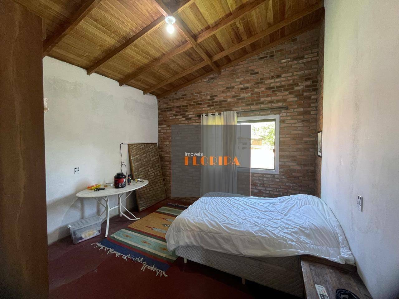 Casa à venda com 2 quartos, 100m² - Foto 10