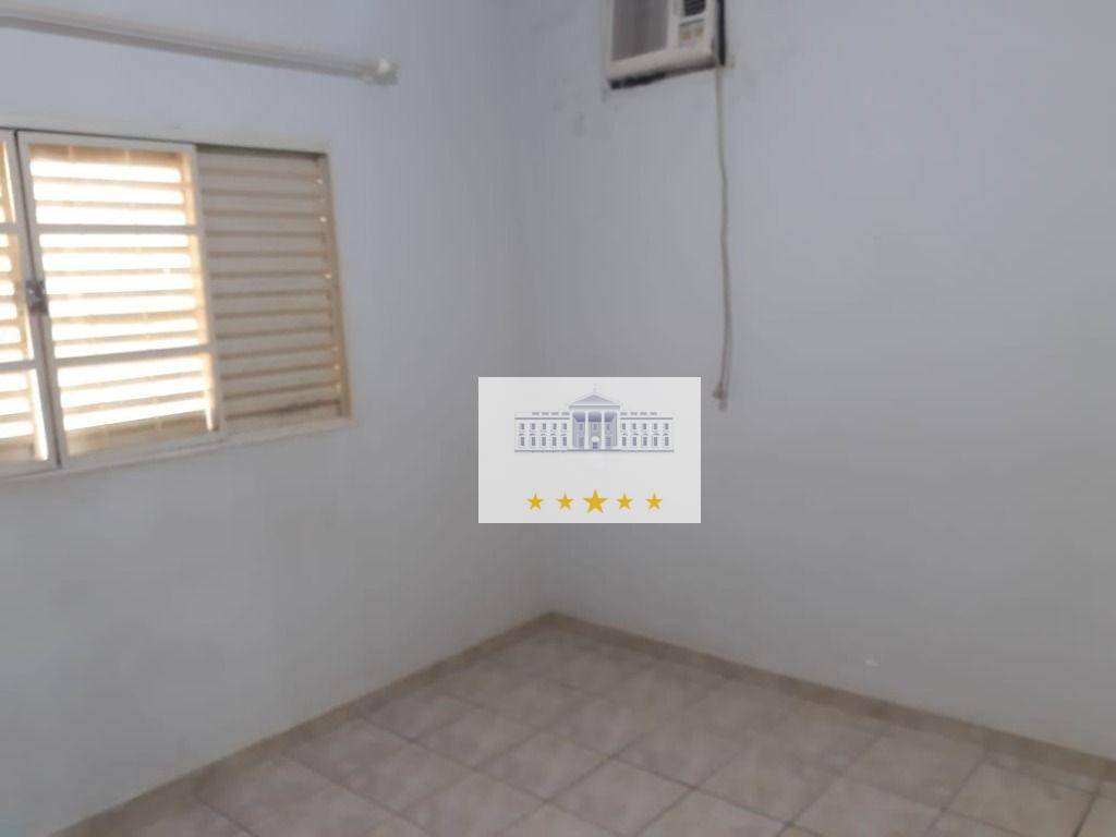 Casa à venda com 4 quartos, 320m² - Foto 12