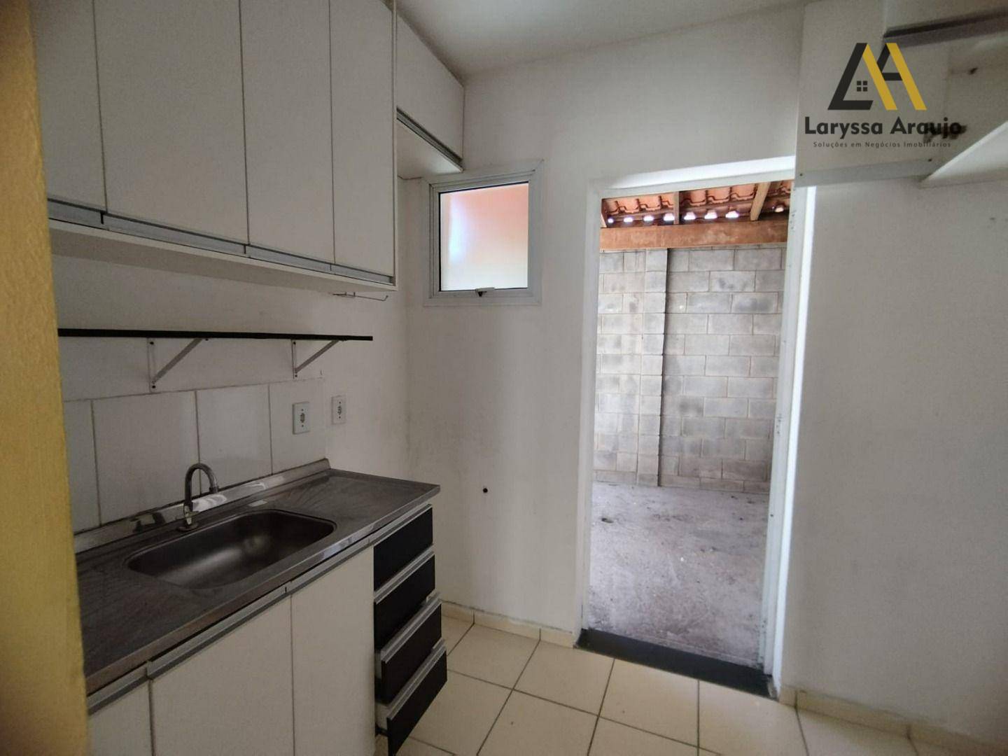 Sobrado para alugar com 2 quartos, 50m² - Foto 18