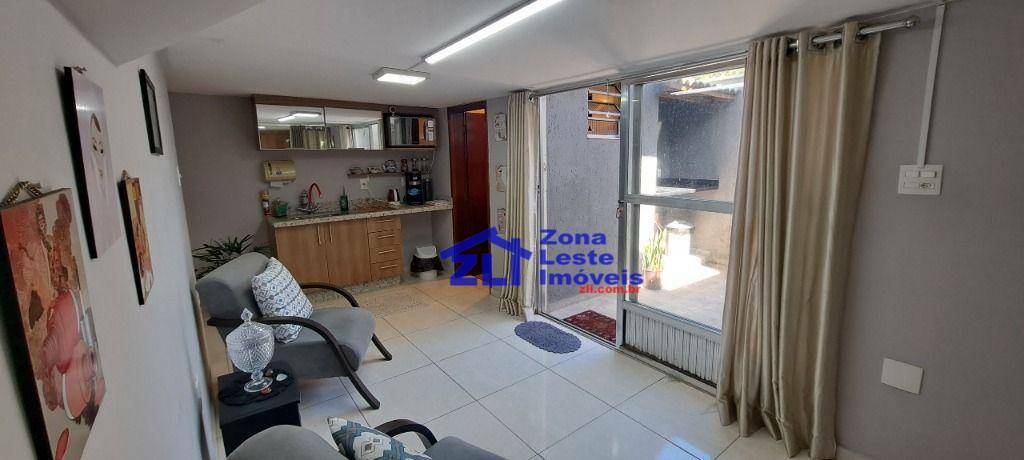 Casa à venda com 2 quartos, 180m² - Foto 1