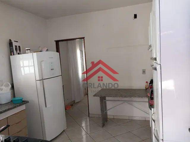 Casa à venda com 3 quartos, 150m² - Foto 3