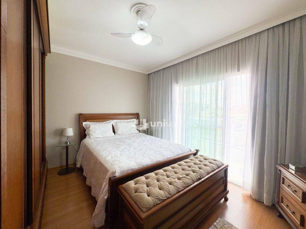 Apartamento à venda com 3 quartos, 107m² - Foto 5
