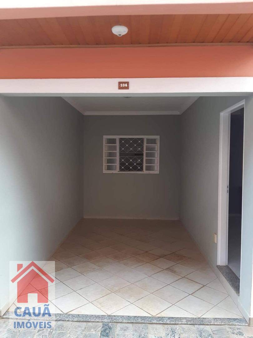 Apartamento à venda com 2 quartos, 70m² - Foto 2