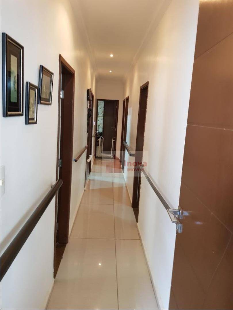 Apartamento à venda com 5 quartos, 213m² - Foto 5