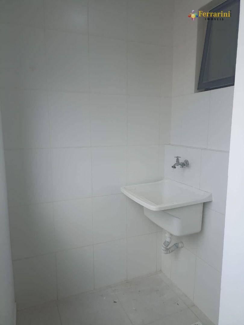 Apartamento para alugar com 2 quartos, 47m² - Foto 6