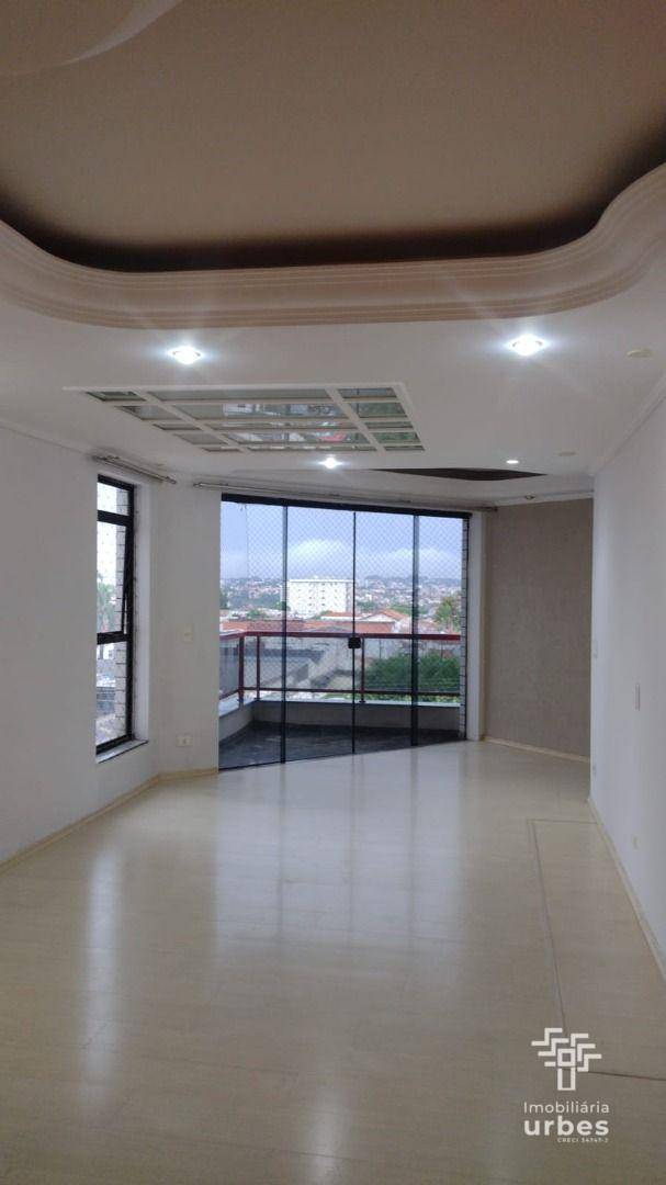 Apartamento à venda com 3 quartos, 156m² - Foto 3