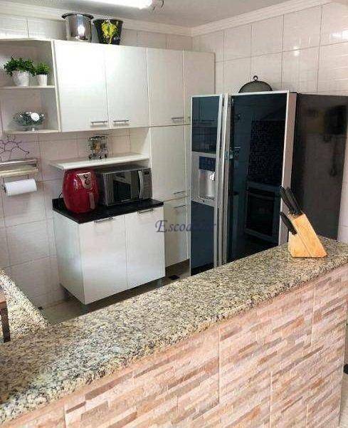 Sobrado à venda com 3 quartos, 200m² - Foto 14