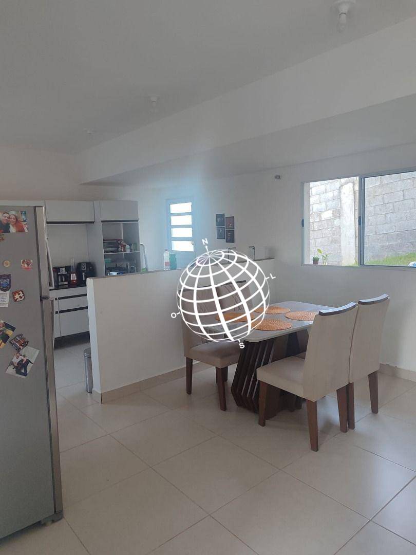 Casa de Condomínio para alugar com 3 quartos, 126m² - Foto 4