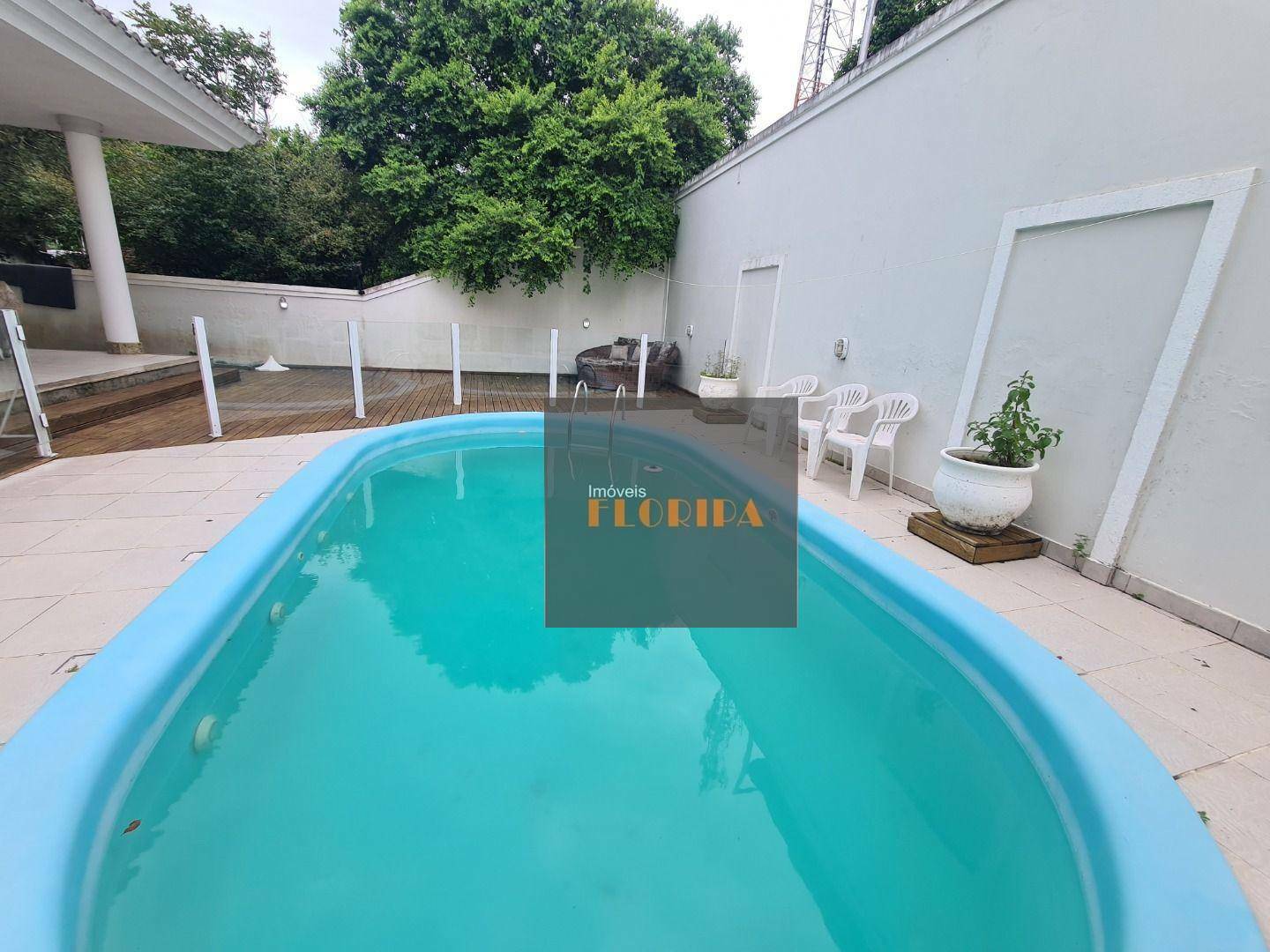 Casa à venda com 4 quartos, 217m² - Foto 32