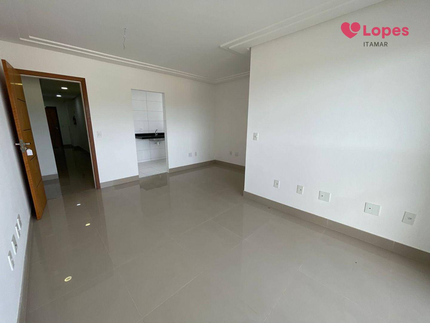 Apartamento à venda com 2 quartos, 70m² - Foto 10