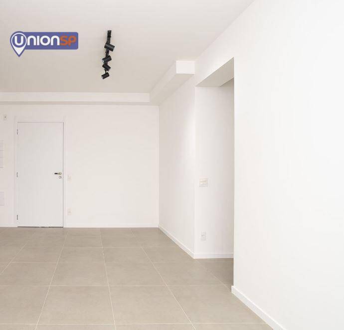 Apartamento à venda com 2 quartos, 72m² - Foto 4