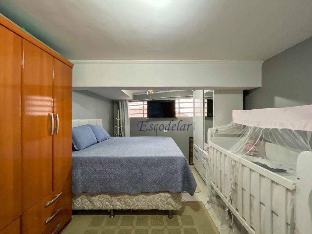 Sobrado à venda com 4 quartos, 380m² - Foto 63