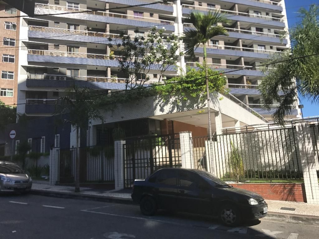 Apartamento à venda com 3 quartos, 80m² - Foto 2